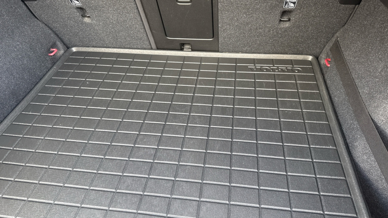 Volvo Xc40 2.0 T5 R DESIGN 5dr AWD Geartronic Petrol Estate